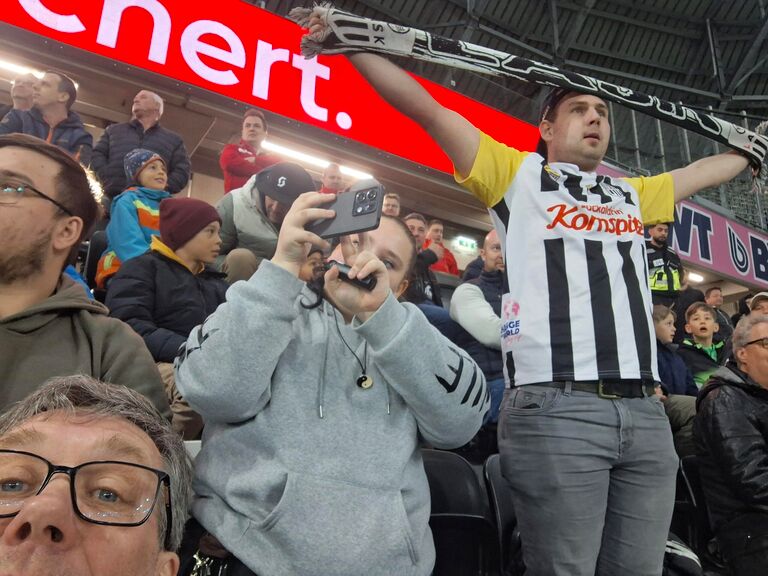 pro-B5BWKf2t-scaled-qpt9cnxqcbkftkx