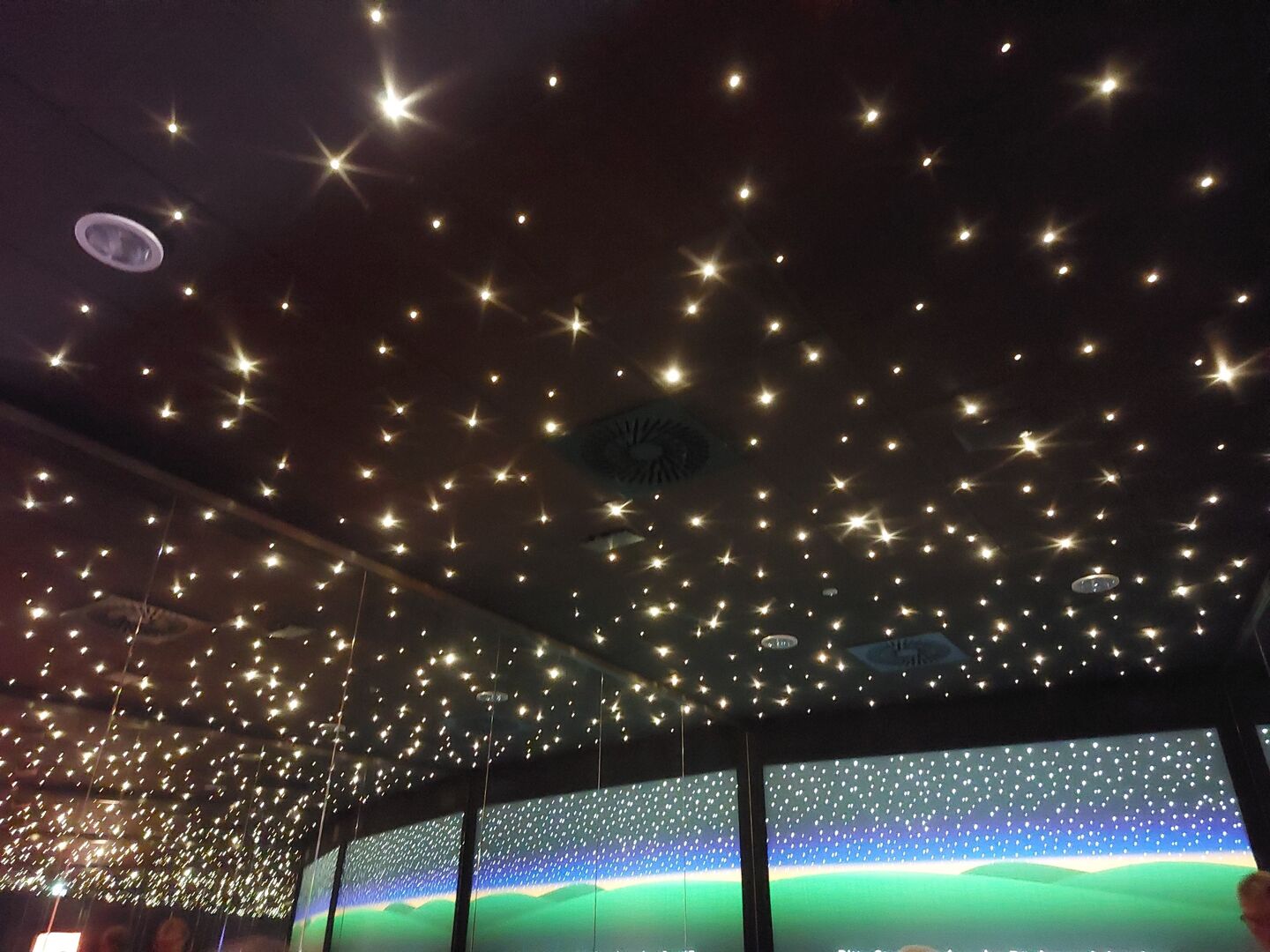 künstlicher Sternenhimmel im Lebzeltarium