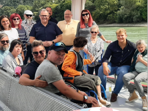 Titelfoto_T%C3%A4tigkeitsbericht-9rzhdeh6fcwa4d8