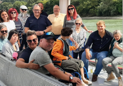 Titelfoto_T%C3%A4tigkeitsbericht-h5hxt5pc4wctgde