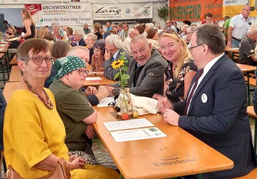 Ehrenbgaeste2-scaled-895wga3gdk2v601