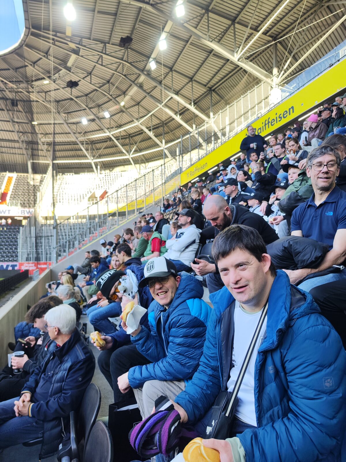Fußballfans im Station